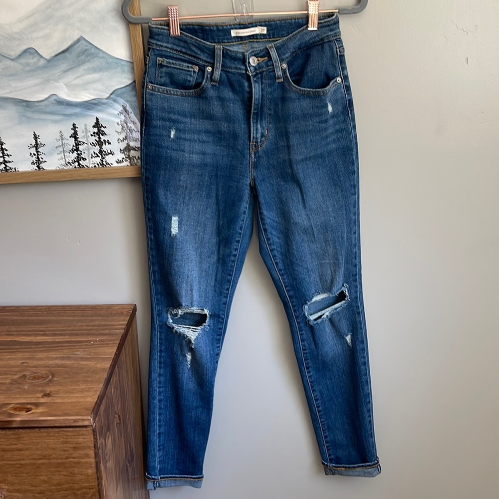 Levi’s | 721 High Rise Skinny Jean | Size 27 | Washed Denim
